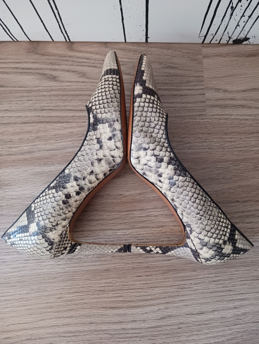 Tory Burch Heels Size 9.5 - Picture 7 of 11